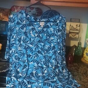 NIC+ZOE Blue and Black Leaf Print Top